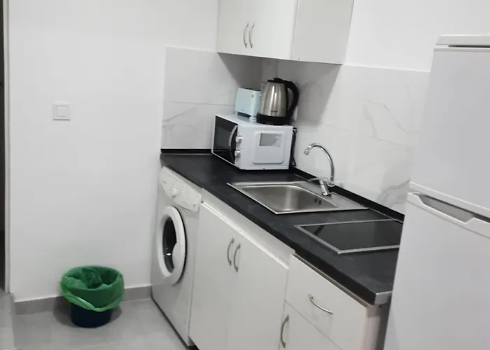Precioso Apartamento Moderno Cerca Del Carrefour Rosaleda