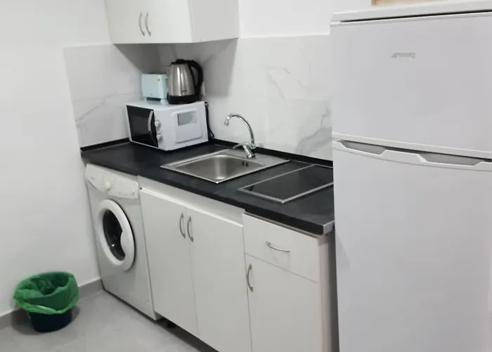 Precioso Apartamento Moderno Cerca Del Carrefour Rosaleda