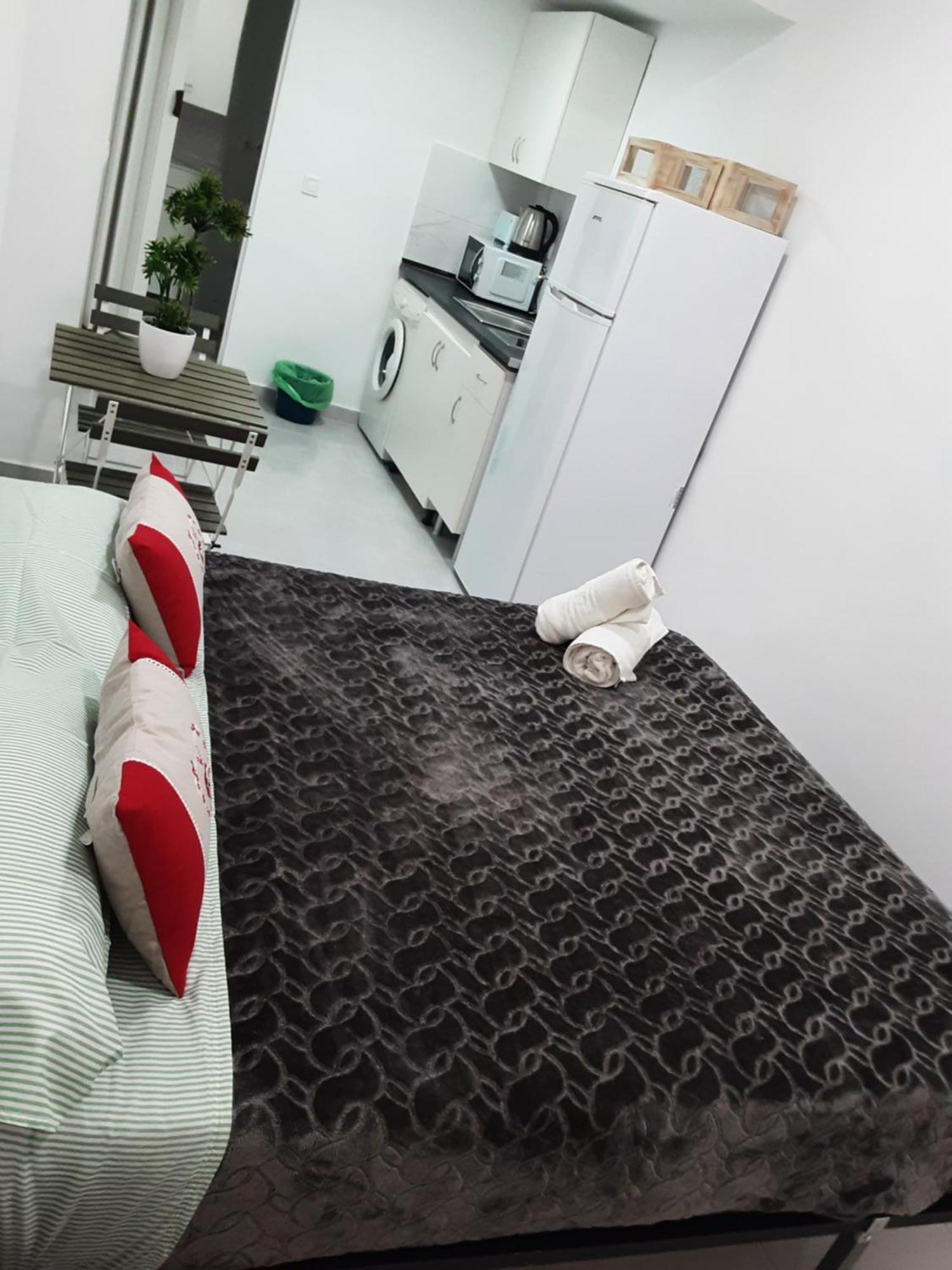 Precioso Moderno Cerca Del Carrefour Rosaleda Apartament
