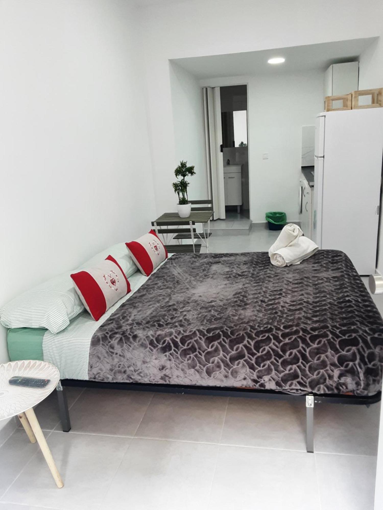 Precioso Moderno Cerca Del Carrefour Rosaleda Appartement